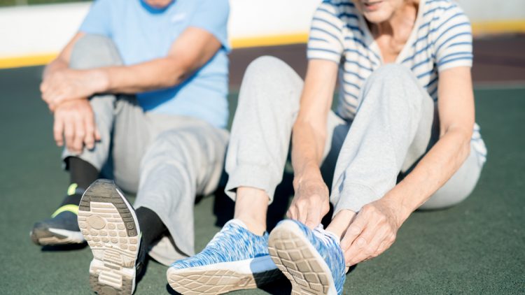 Best Shoes For Elderly With Balance Problems