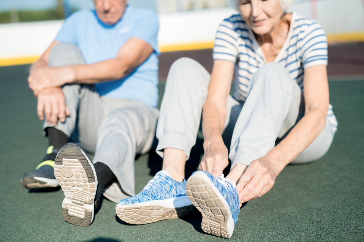 Best Shoes For Elderly With Balance Problems